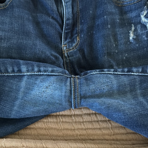 Judy Blue | Boyfriend Fit | 9/29 | Heavily Distressed - Picture 8 of 11